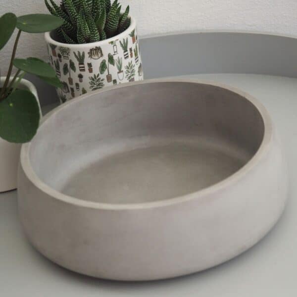 Nagy beton tál 18x5,5 cm impregnált kivitelben modern beton lakberendezéshez