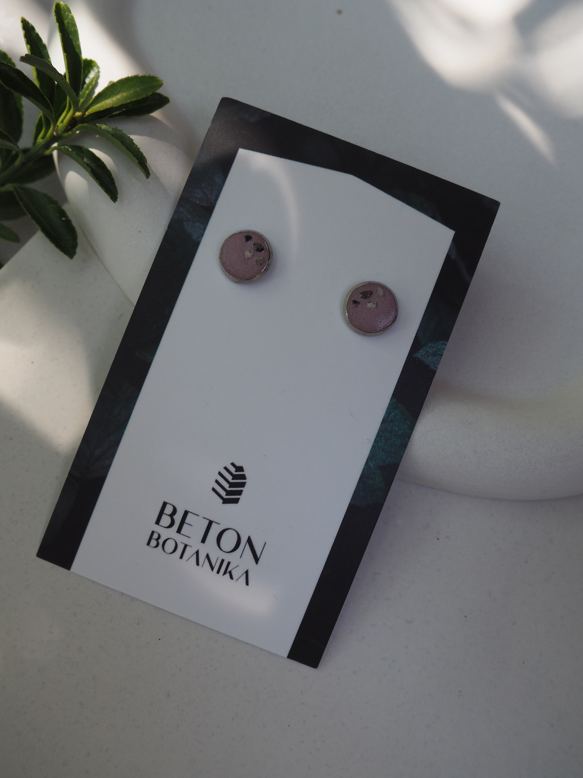 DOT FOR YOU – 8 mm lilásrózsaszín beton bedugós fülbevaló 1 DOT FOR YOU – 8 mm lilásrózsaszín beton bedugós fülbevaló
